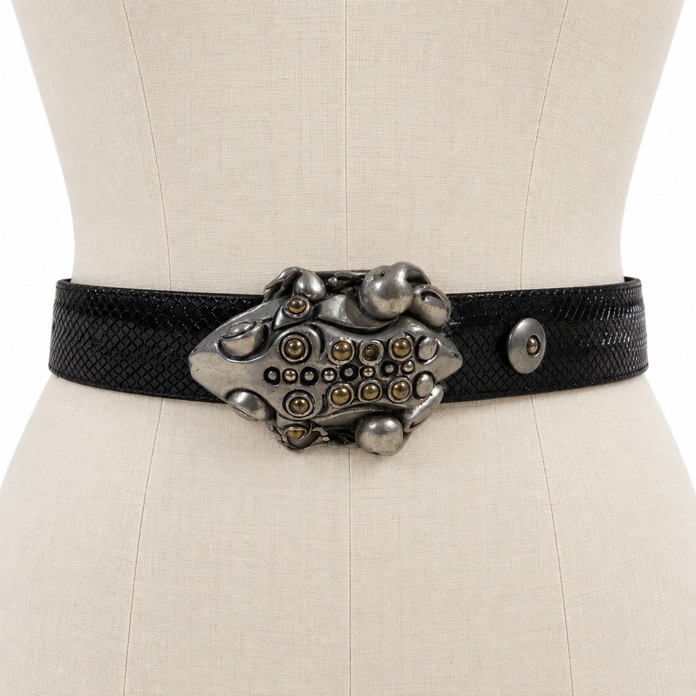 Fahrenheit Connie Bates Frog Buckle Belt 36in Black Embossed Leather Vintage